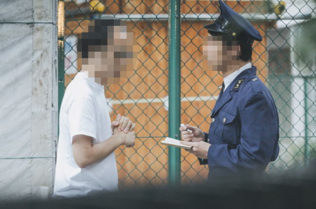 警察っぽい人の写真