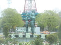大通公園の泉の像