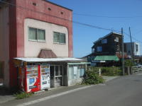 JR朝里駅前の町並み